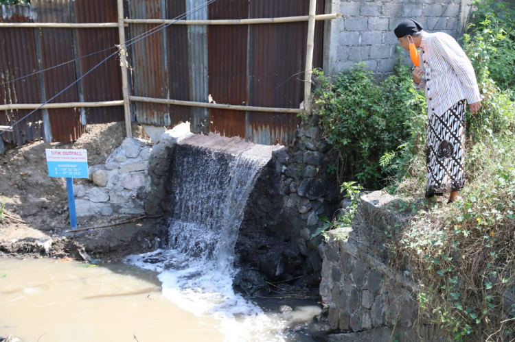 Izin Lengkap, Sungai Tetap Keruh: Kenapa IPAL Industri Semarang Tidak Boleh Jadi Formalitas 3 cek bengawan solo2